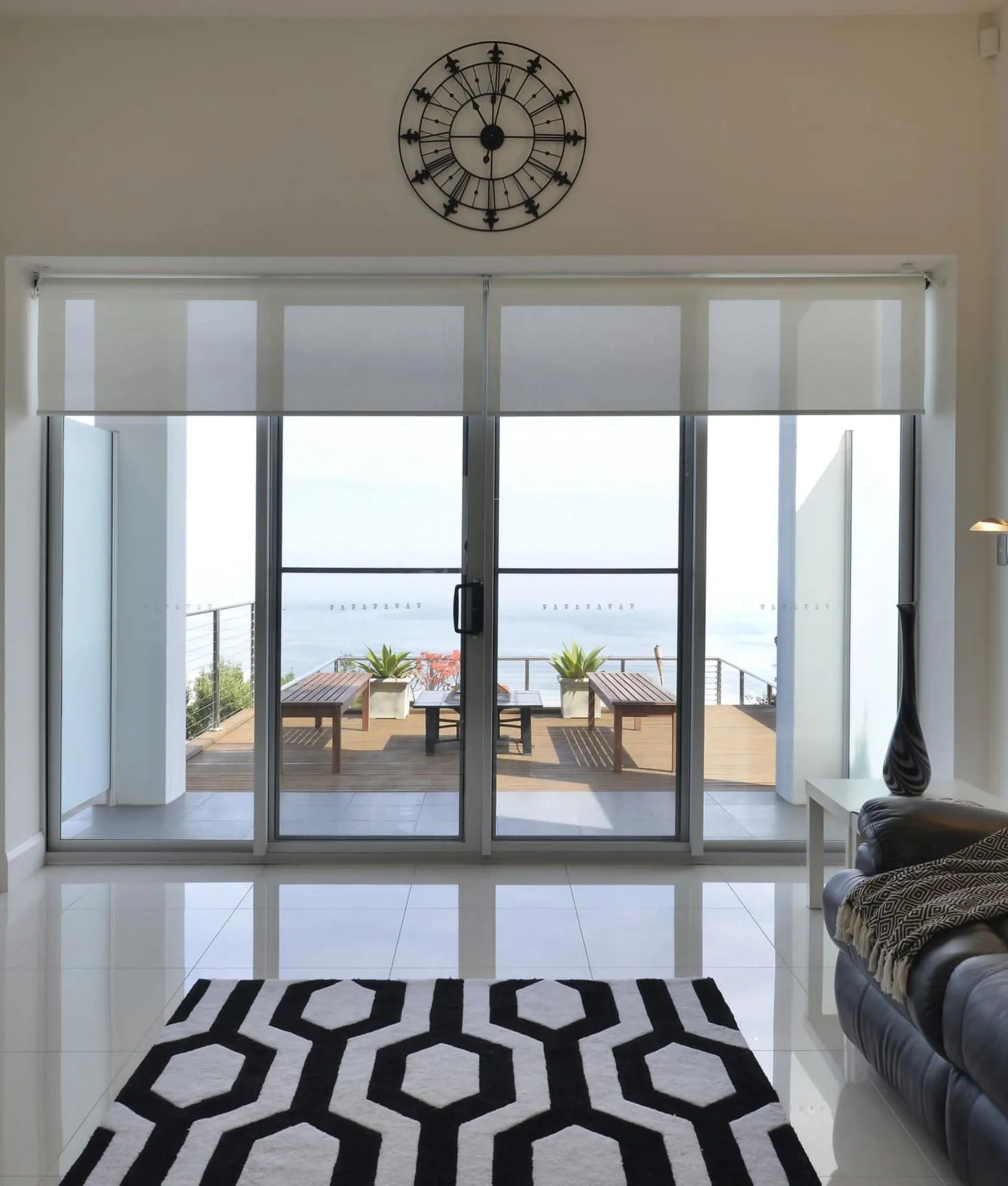 Classic style roller blind fabric