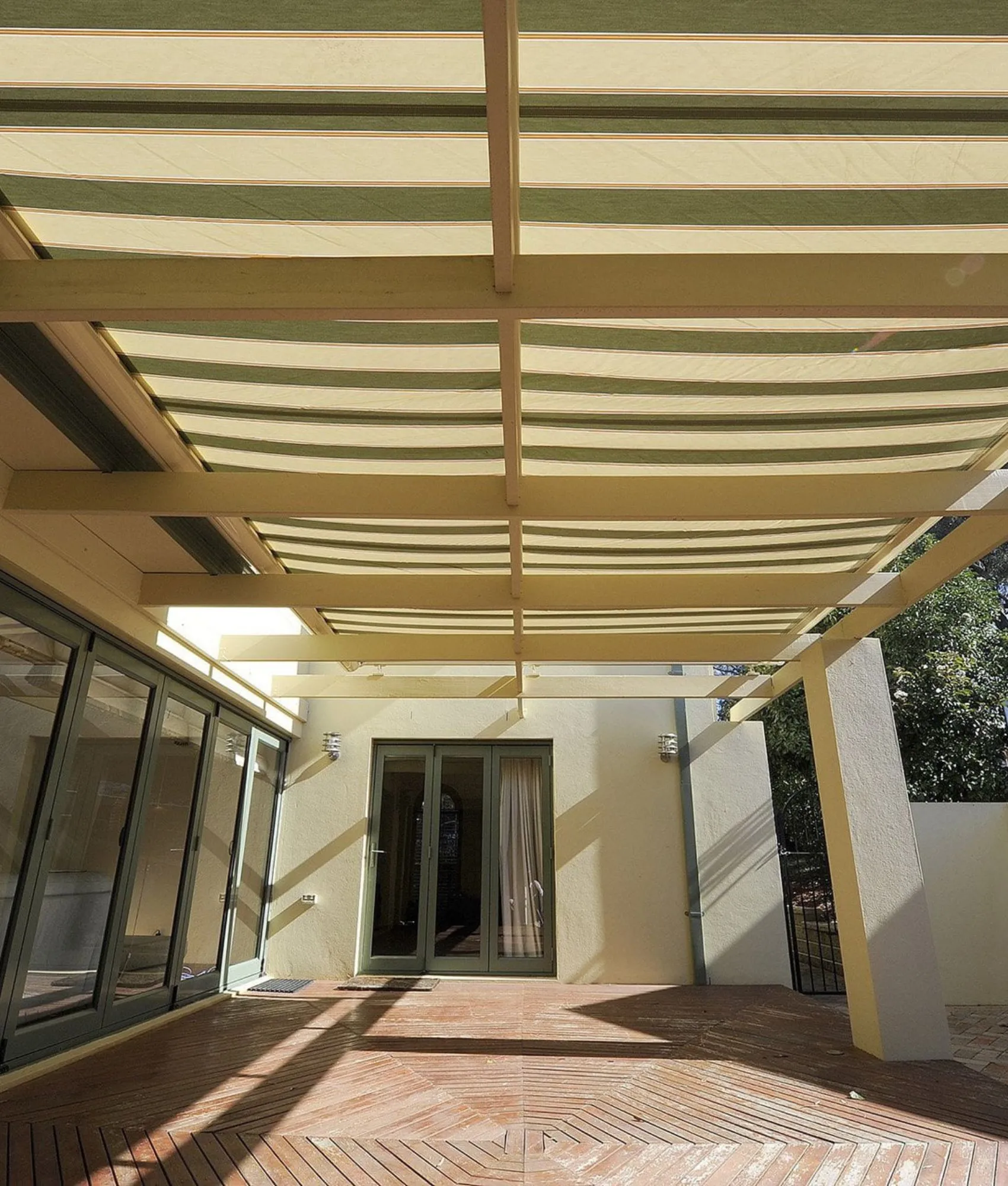 Sundream awning partly retracted