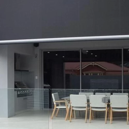 Ziptrak outdoor blinds beside an outdoor kitchen, Adelaide